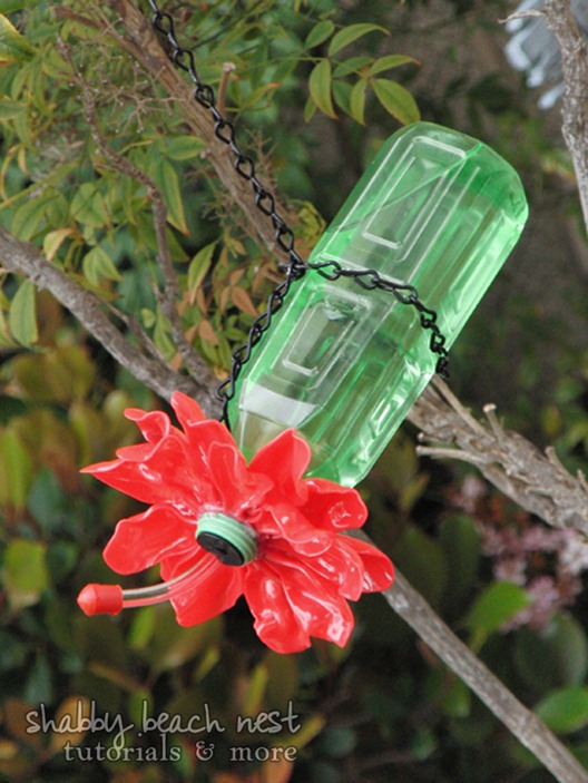 Earth_Day_Plastic_Bottle_Plastic_Spoons_Hummingbird_Feeder_Upcycle_Pic_2 Earth_Day_Plastic_Bottle_Plastic_Spoons_Hummingbird_Feeder_Upcycle_Pic_2