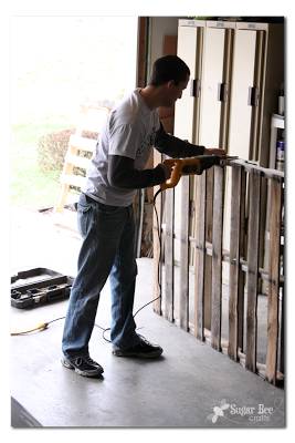 Sugar Bee Crafts pallet clock before