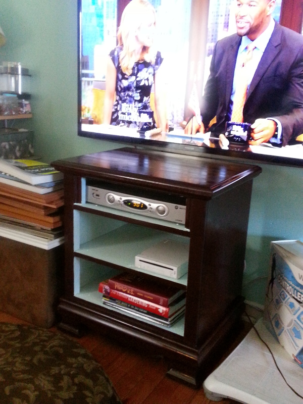 Names on the Jersey Shore nightstand after