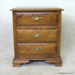 Names on the Jersey Shore nightstand before