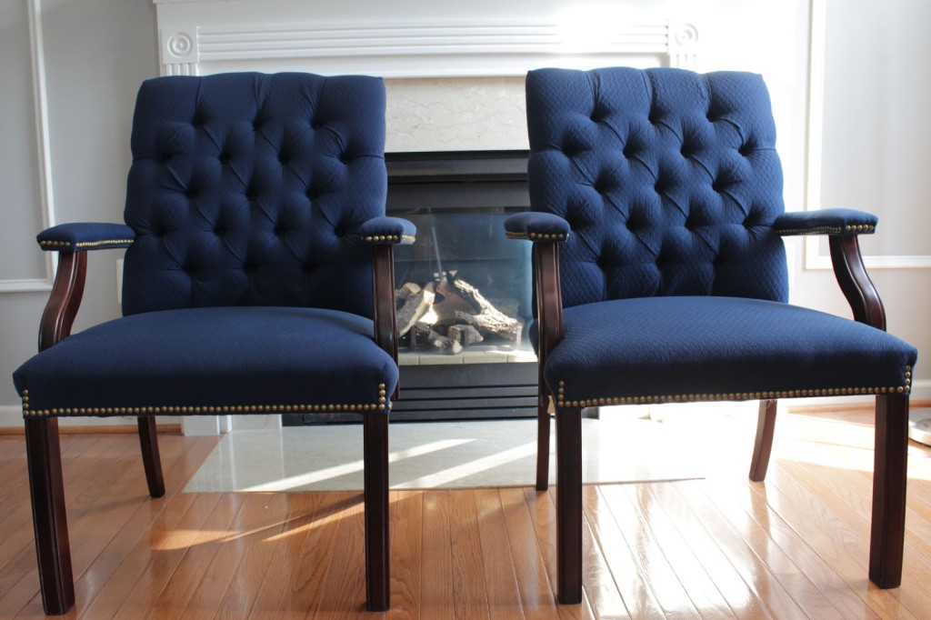 upholstered-tufted-chairs