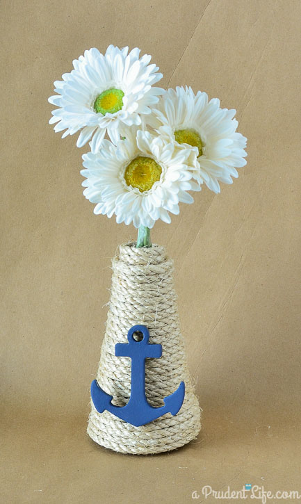 dish-soap-container-upcycled-nautical-rope-vase