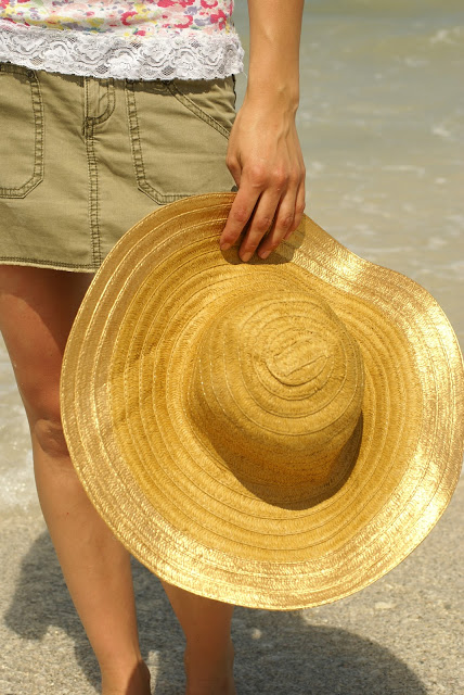 straw-hat-painted-gold