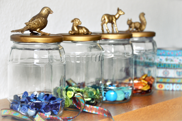 pickle-jars-animal-figurines-gold-spray-paint