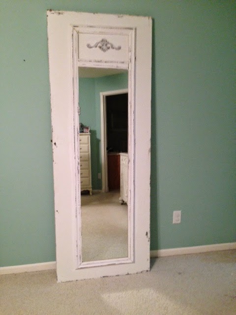 Shabby-Chic-mirror-from-hollow-core-door