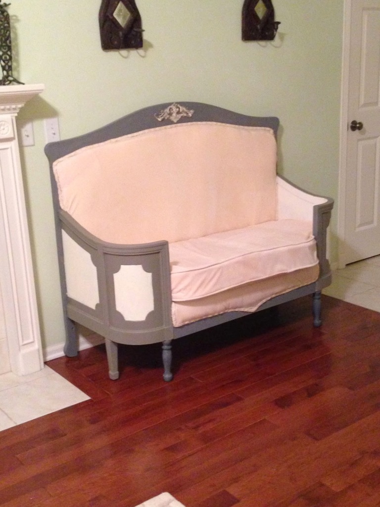 settee-gray-white-DIY