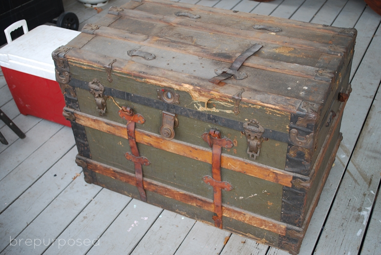 vintage-storage-trunk