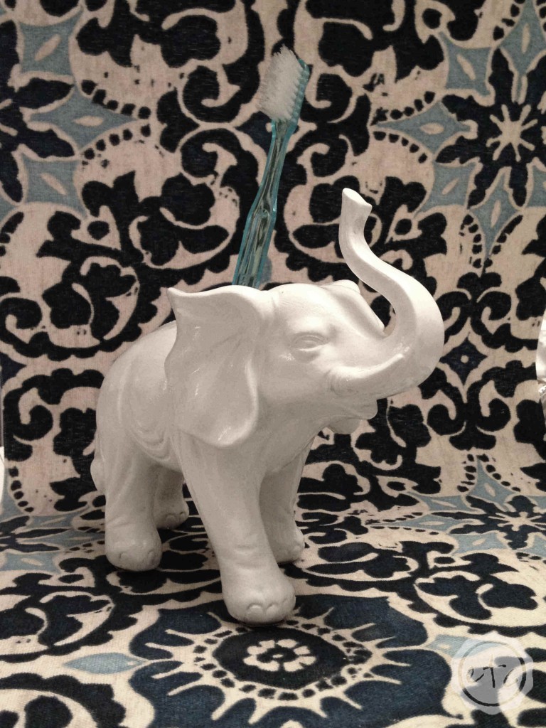 diy-elephant-toothbrush-holder